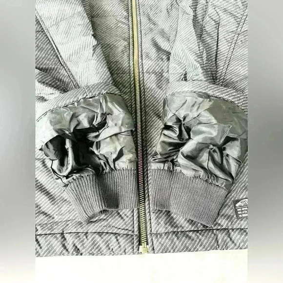 Vans Off The Wall Men’s Lite Jacket Size Medium - Picture 5 of 9